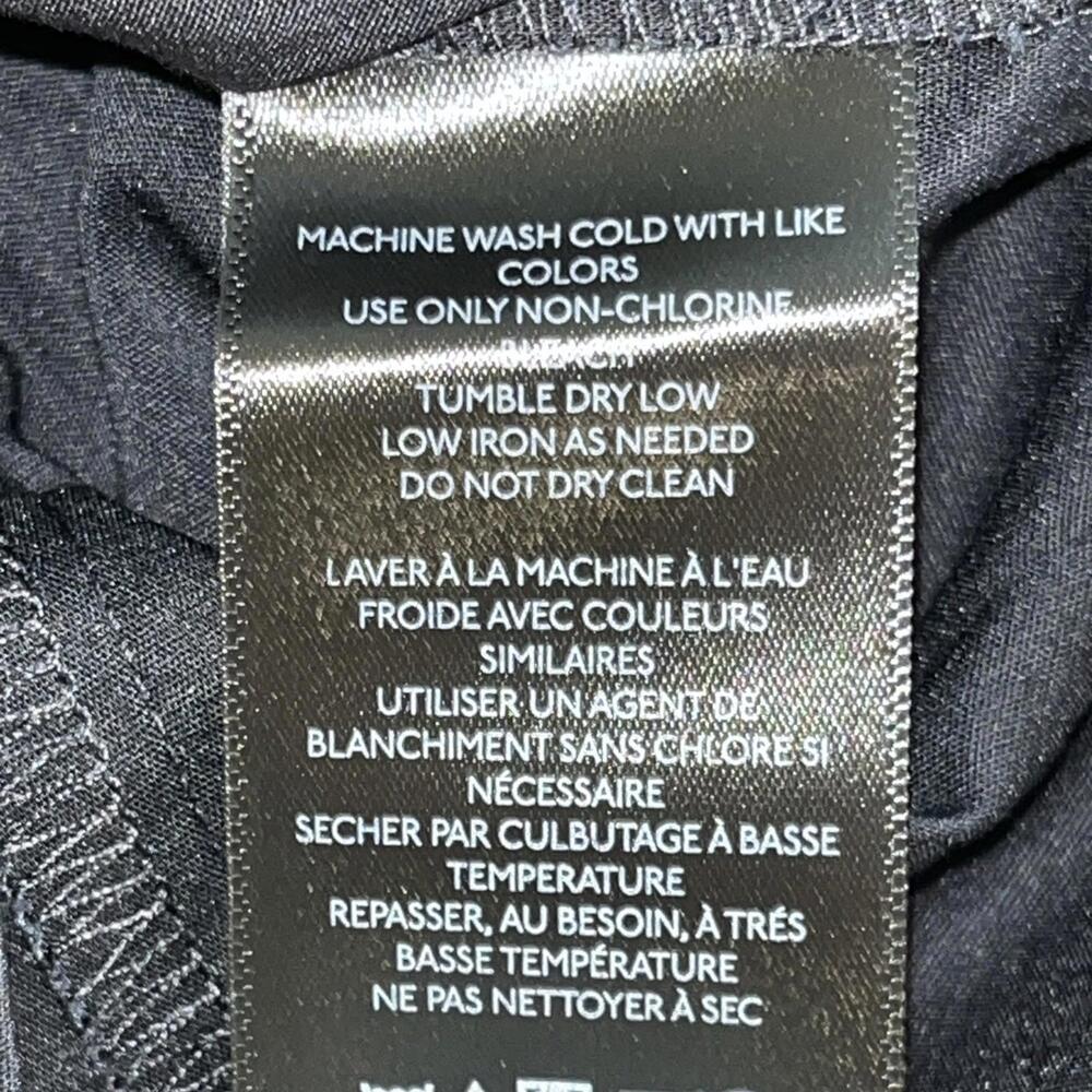 Urban Outfitters Women’s Sleeveless Button Front Collared Black Blouse XXS - Picture 10 of 11